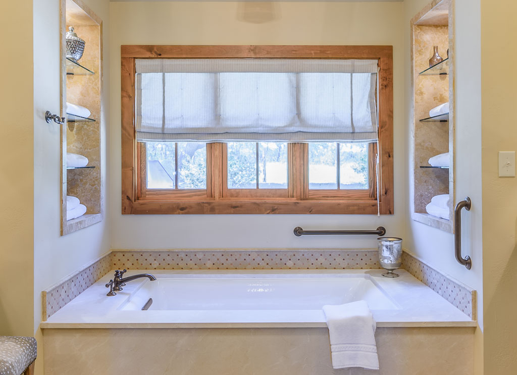 Boot Ranch Texas — log and heavy-timber home in the Hill Country, Fredericksburg, Texas