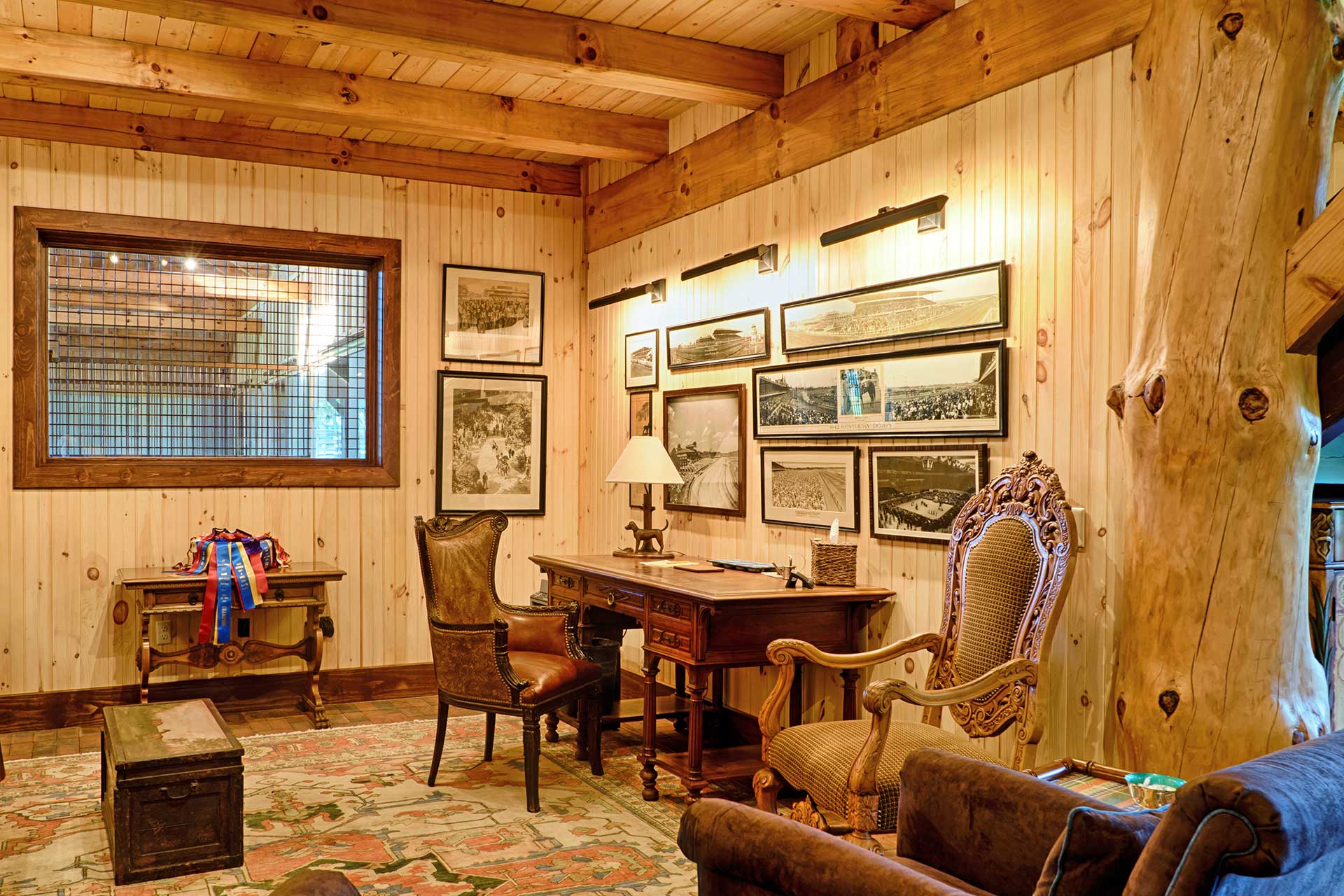 Ocala Thoroughbred Barn — heavy timber equestrian facility, Marion County, Florida
