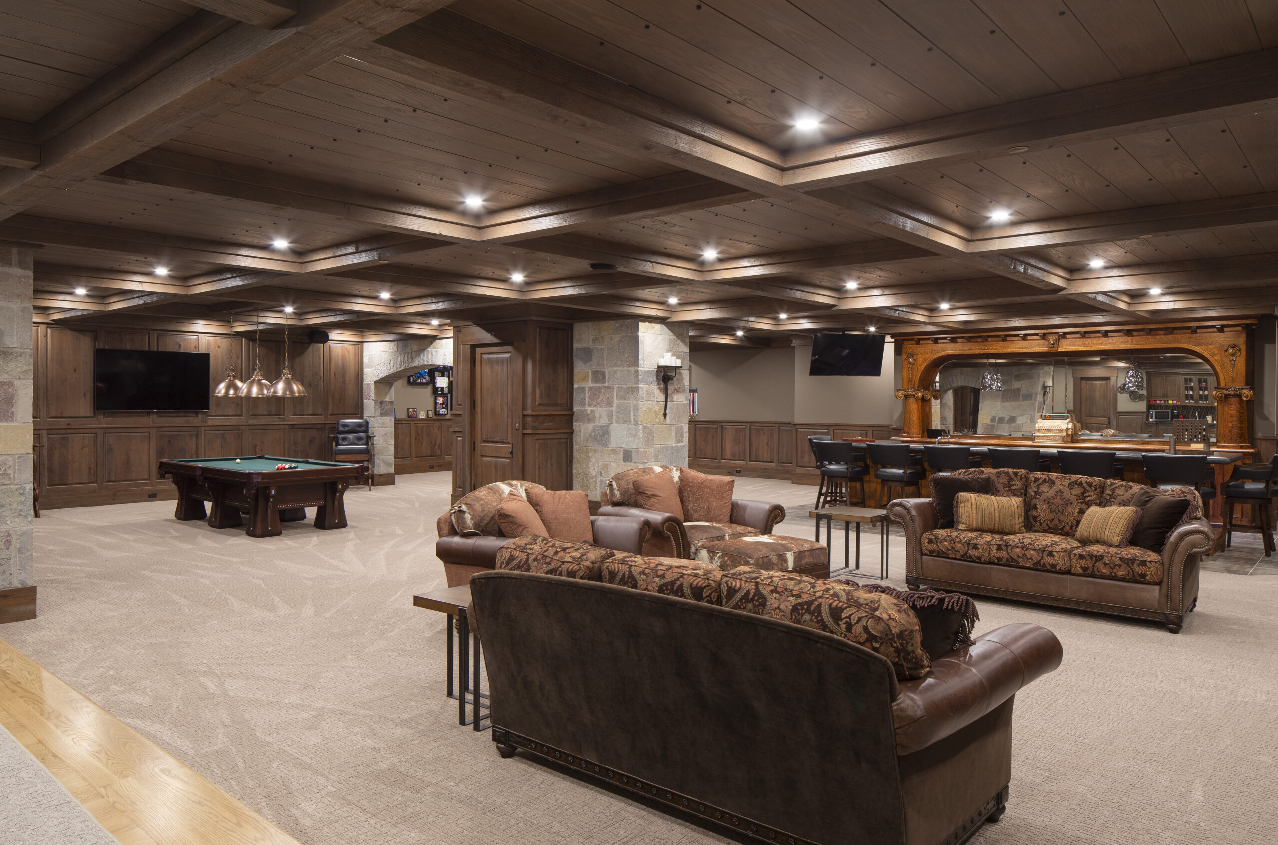 Paris, IL Timber Frame — oak timber frame home with hammer-beam trusses