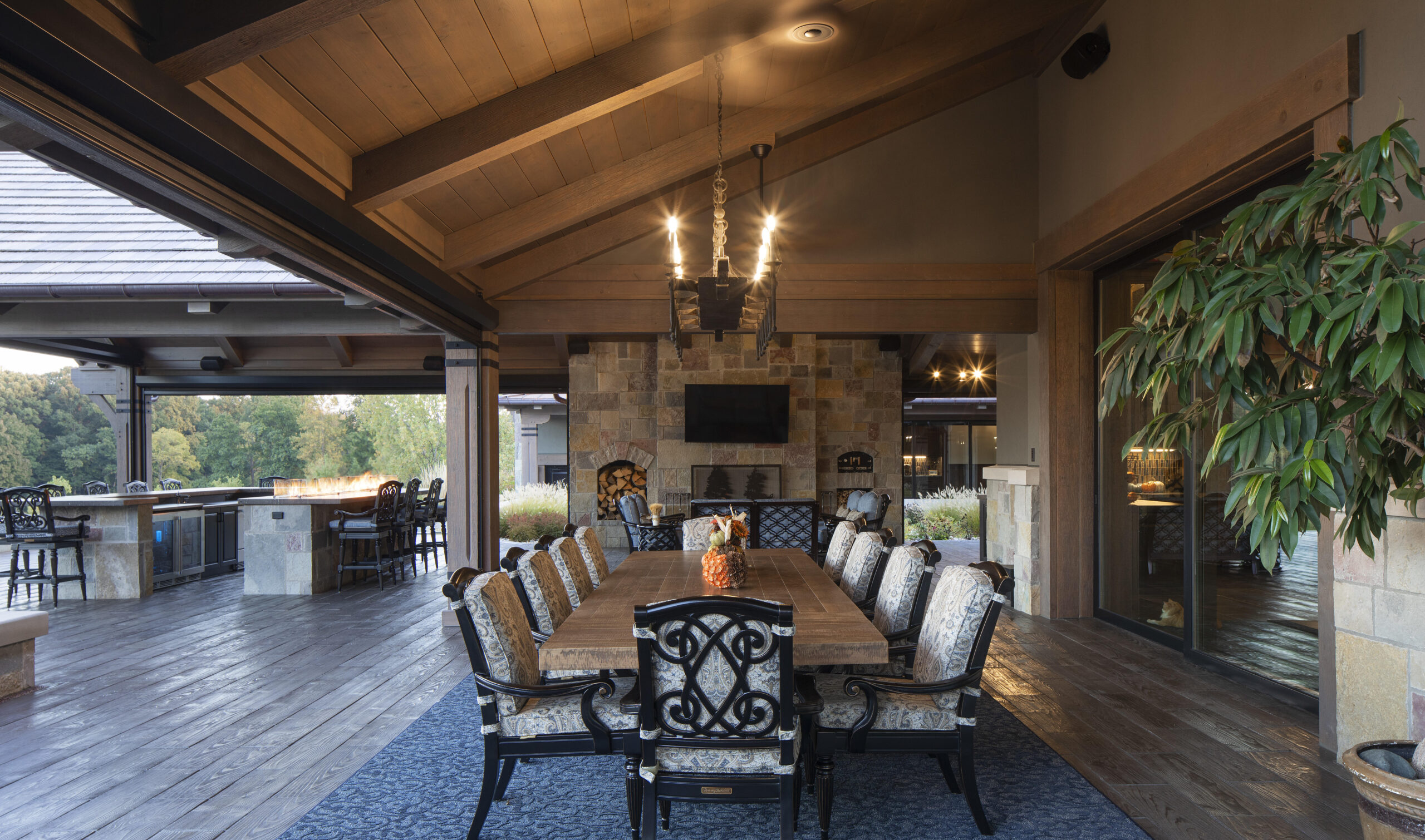 Paris, IL Timber Frame — oak timber frame home with hammer-beam trusses