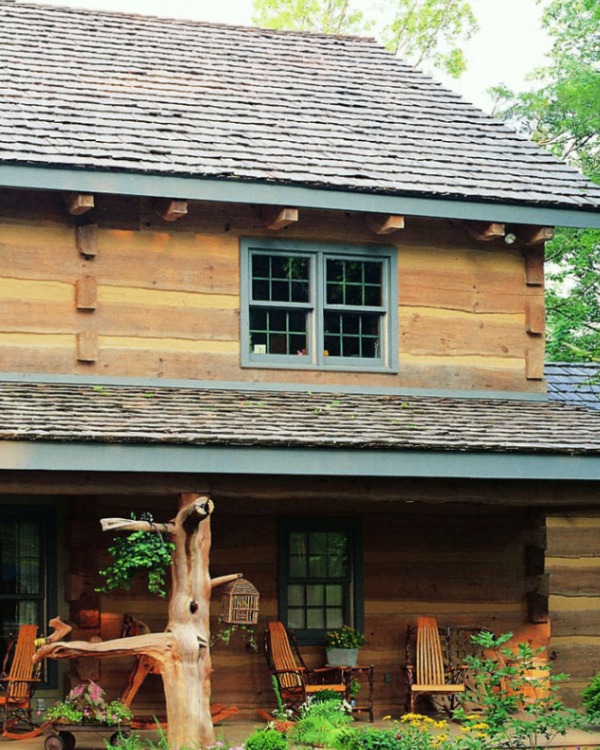 Live edge exterior