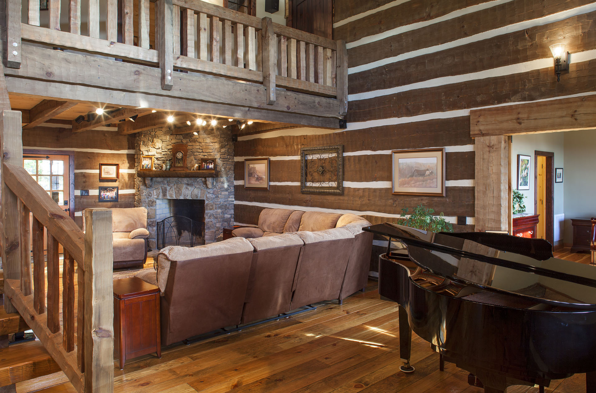 The Tom Thompson, MD Log Home — reclaimed hand-hewn logs, ridgetop pasture, Tennessee