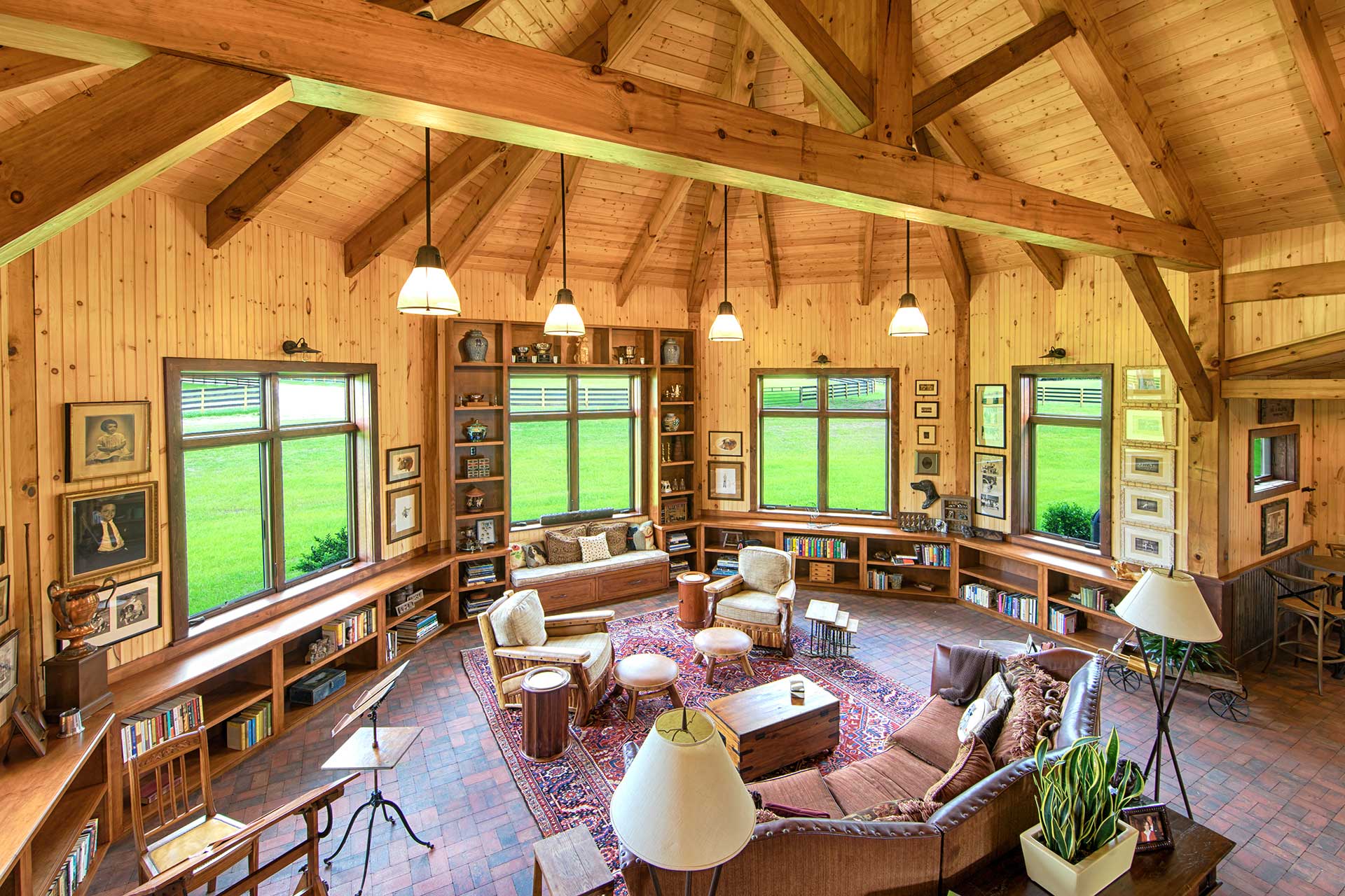 Ocala Thoroughbred Barn — heavy timber equestrian facility, Marion County, Florida