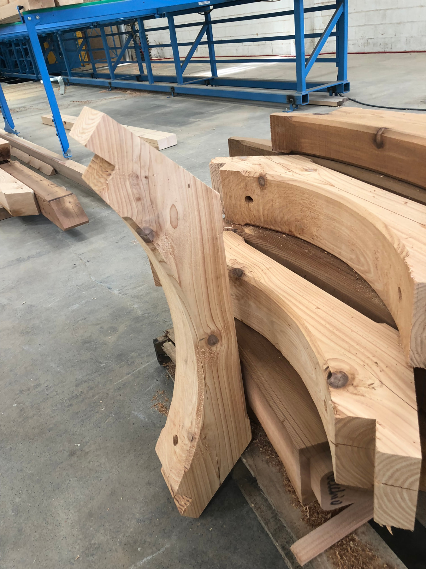 Shaped brackets — quiet strength at every joint.