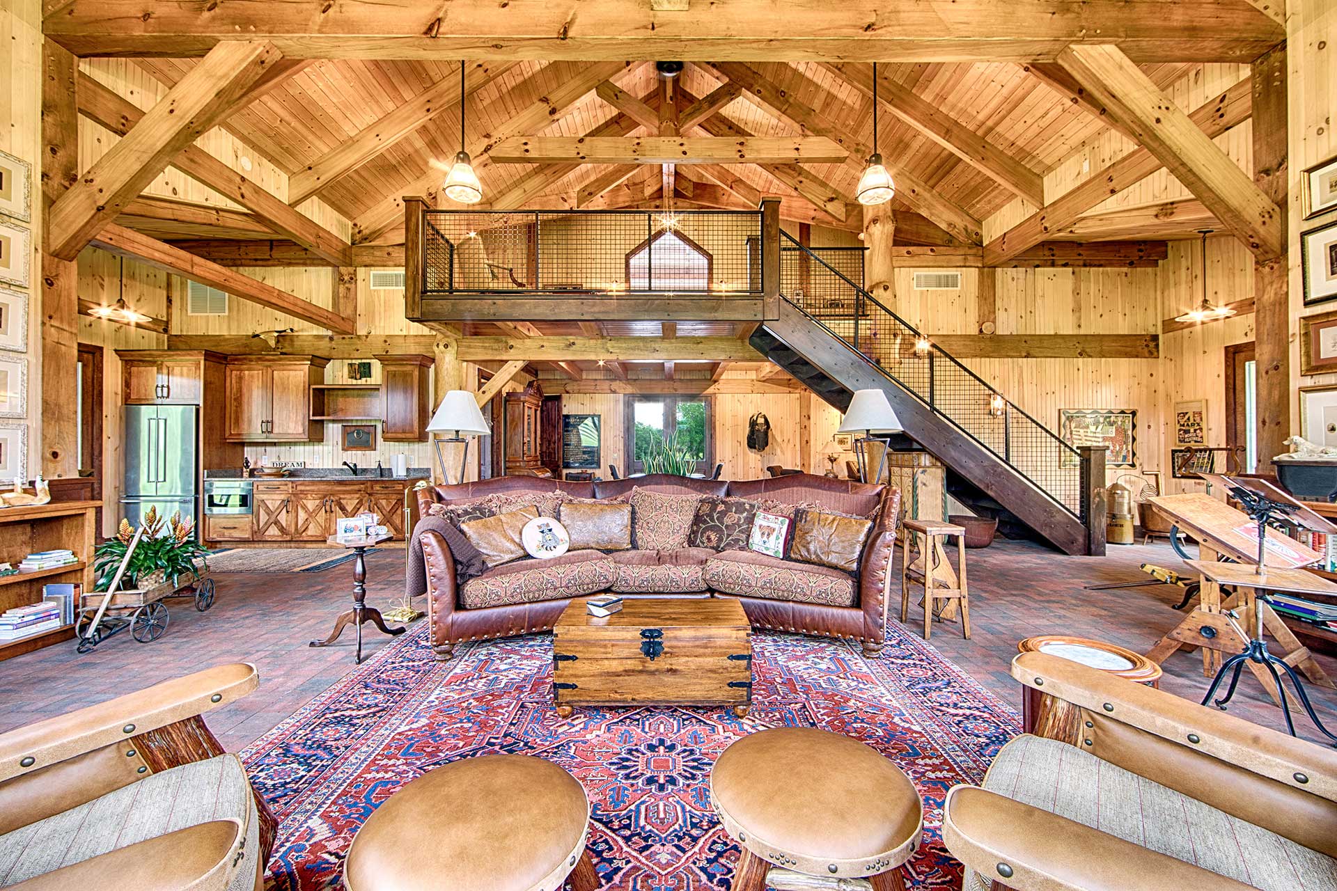 Ocala Thoroughbred Barn — heavy timber equestrian facility, Marion County, Florida