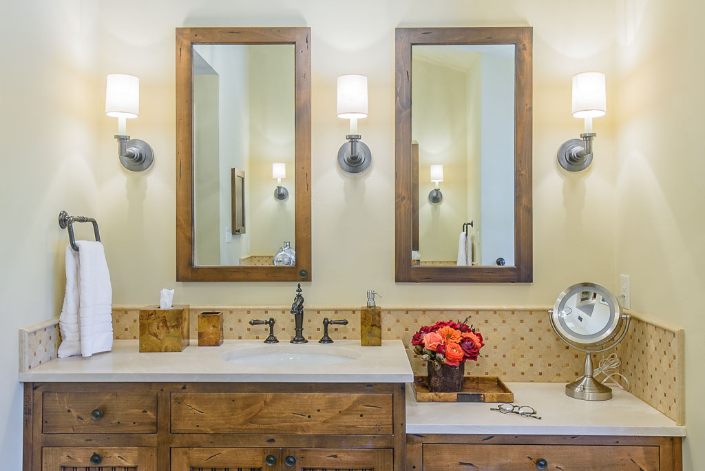 Boot Ranch Texas — log and heavy-timber home in the Hill Country, Fredericksburg, Texas