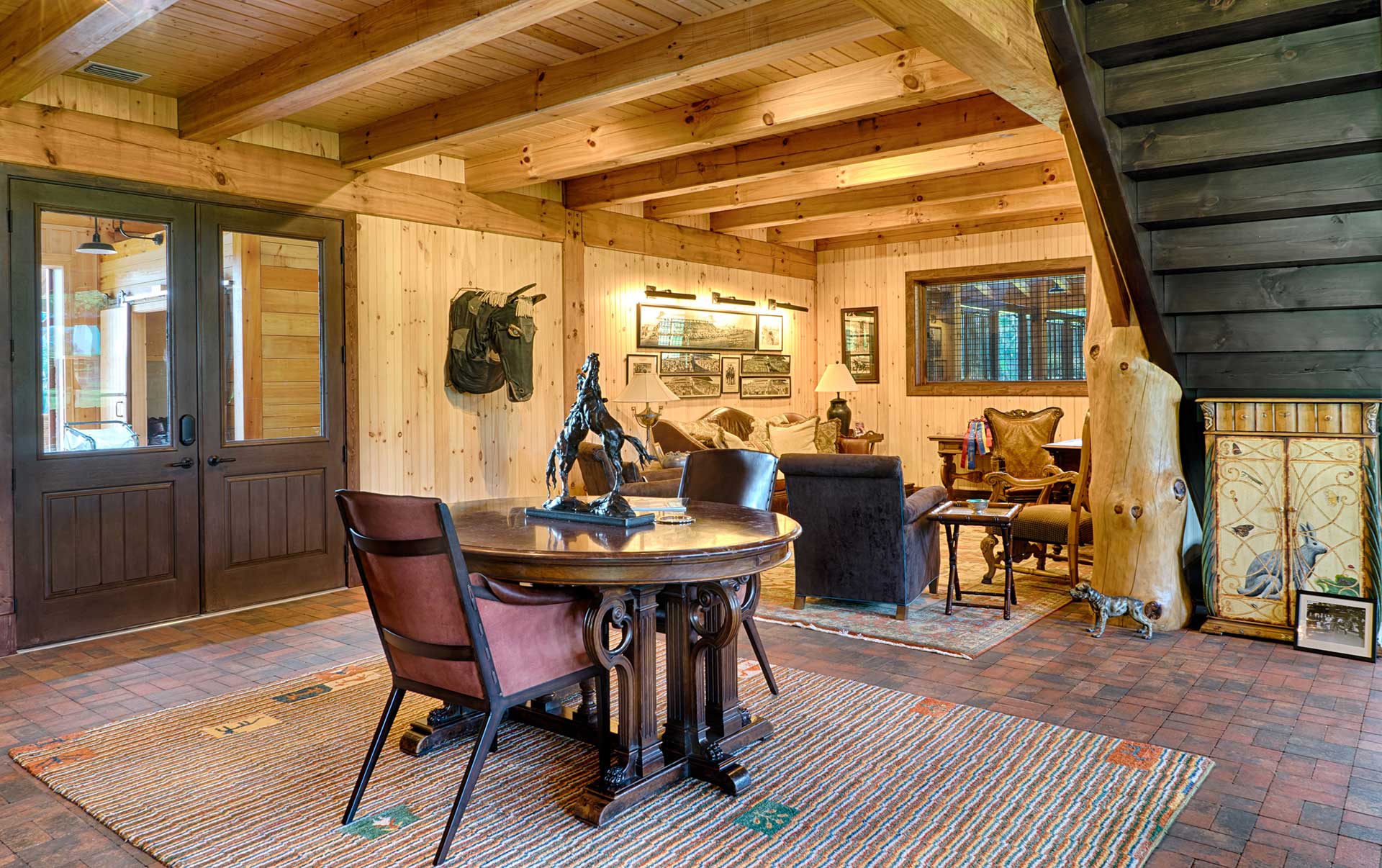 Ocala Thoroughbred Barn — heavy timber equestrian facility, Marion County, Florida